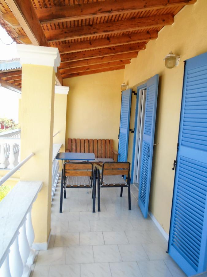 Sirios Apartments Apraos Exterior photo